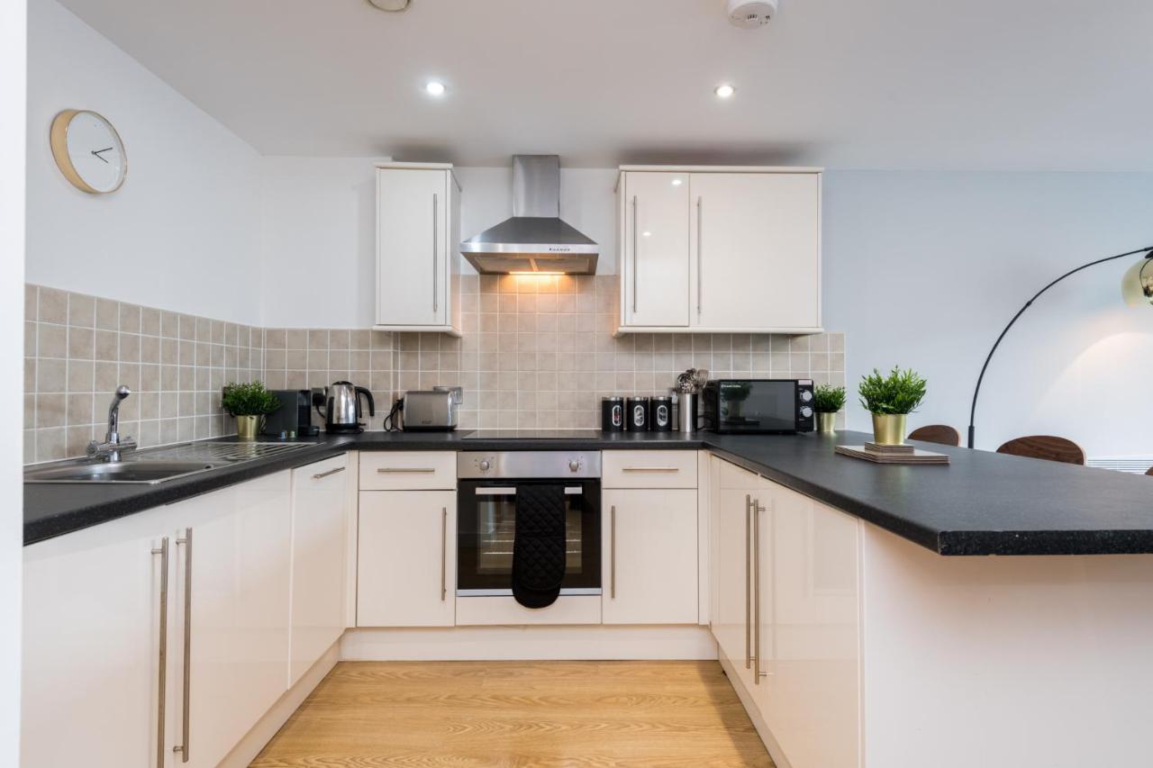 Host & Stay - Central Balcony Apt Liverpool Extérieur photo