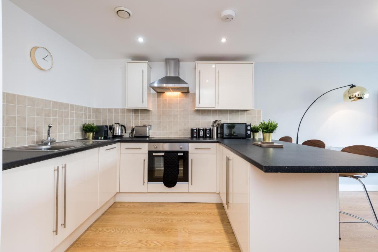 Host & Stay - Central Balcony Apt Liverpool Extérieur photo